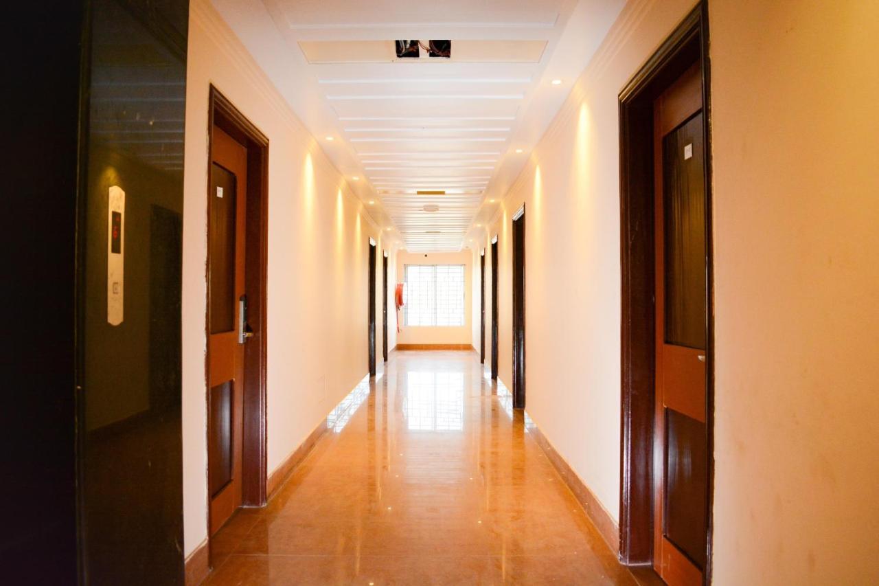 The Alina Hotel & Suites Chittagong Exteriör bild