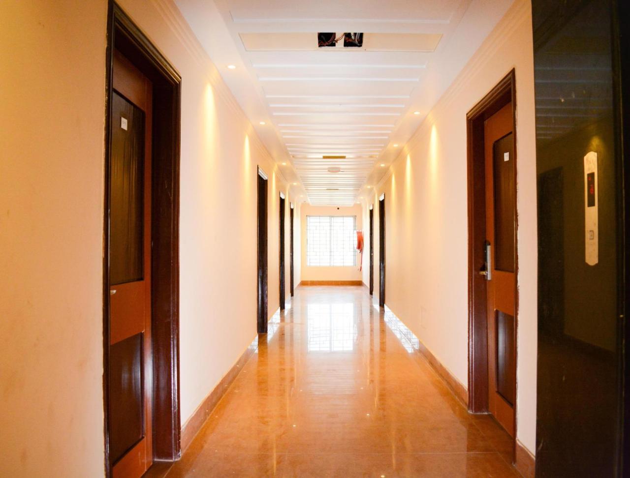 The Alina Hotel & Suites Chittagong Exteriör bild